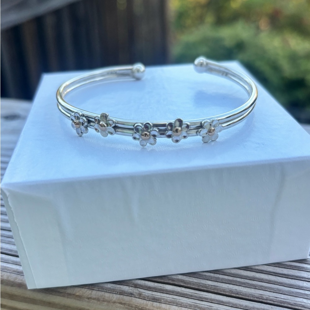 NEW Eden Hand Arts Apple Blossom Bracelet